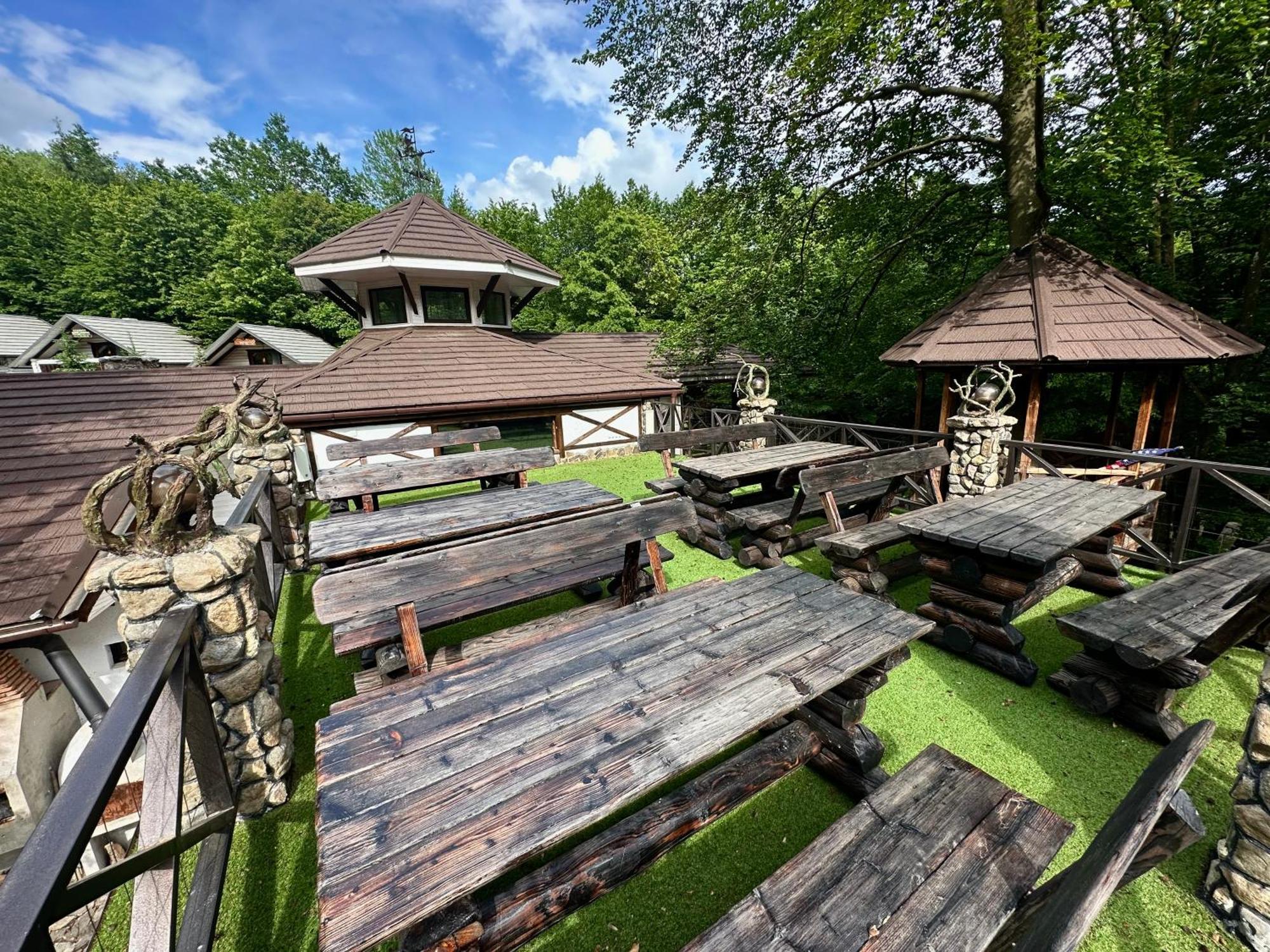 База Відпочинку Forest Stream Svalyava Esterno foto